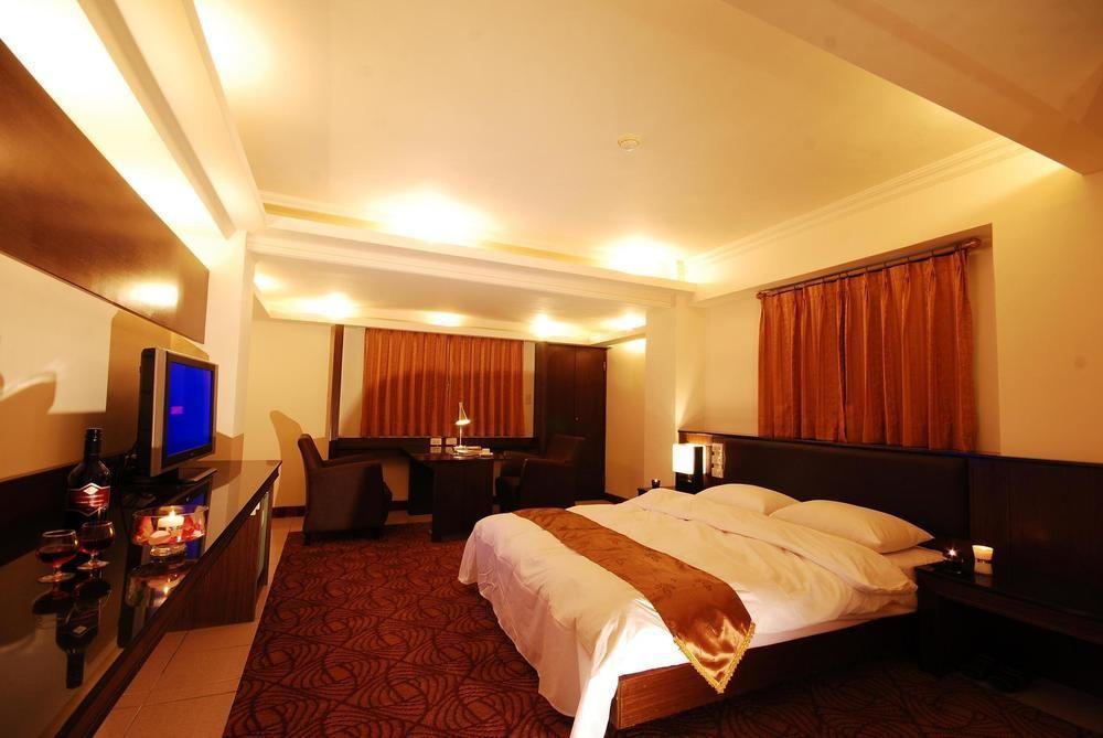 The Enterpriser Hotel Taichung Exterior foto