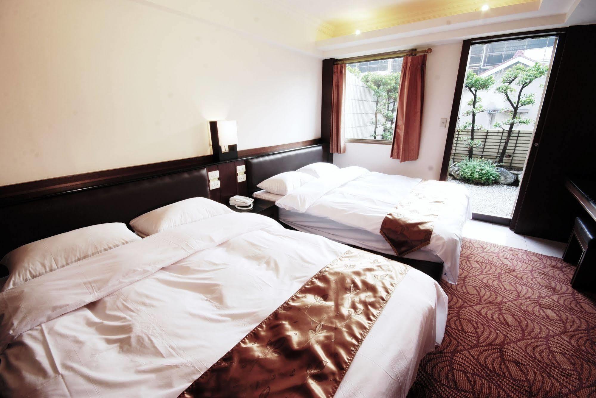 The Enterpriser Hotel Taichung Exterior foto